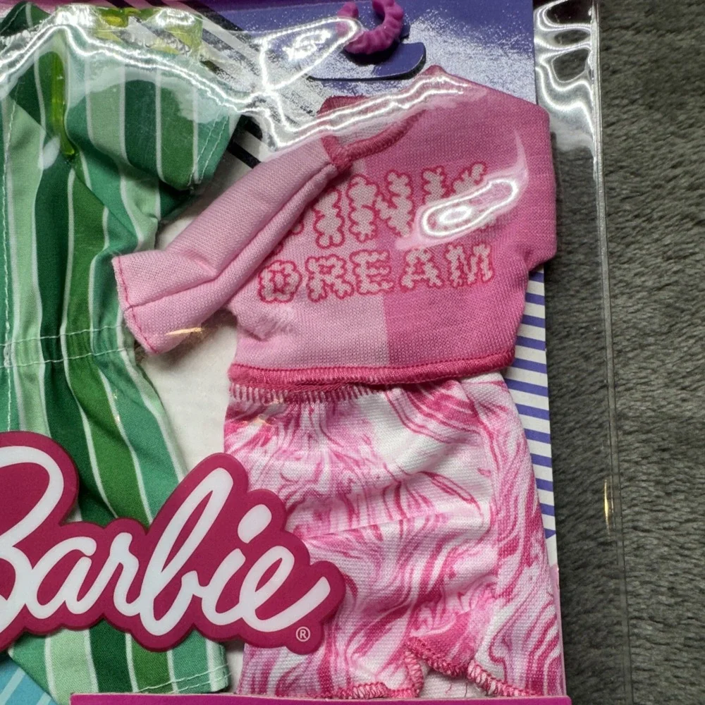 Barbie Fashions Pink Dream T-shirt Skirt w/Bracelet Green Romper Outfit‎ New!